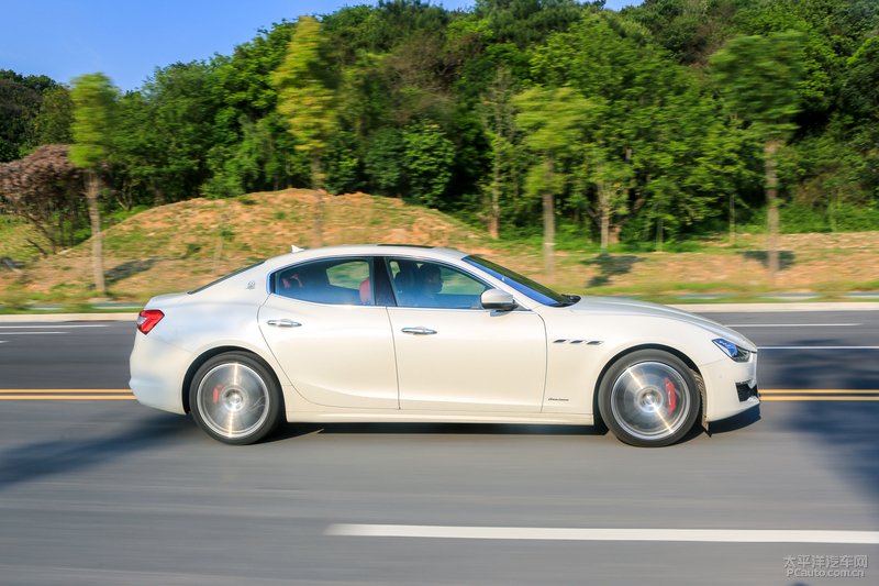 玛莎拉蒂ghibli和s350,玛莎拉蒂ghibli测试评价