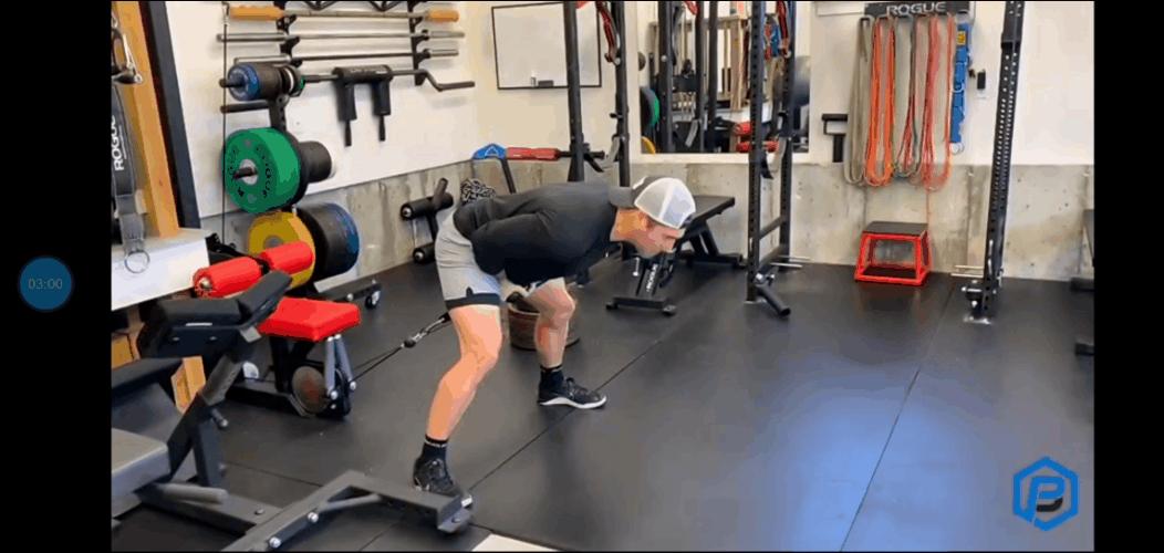 男人健身和不健身臀部的对比,健身男士臀肌