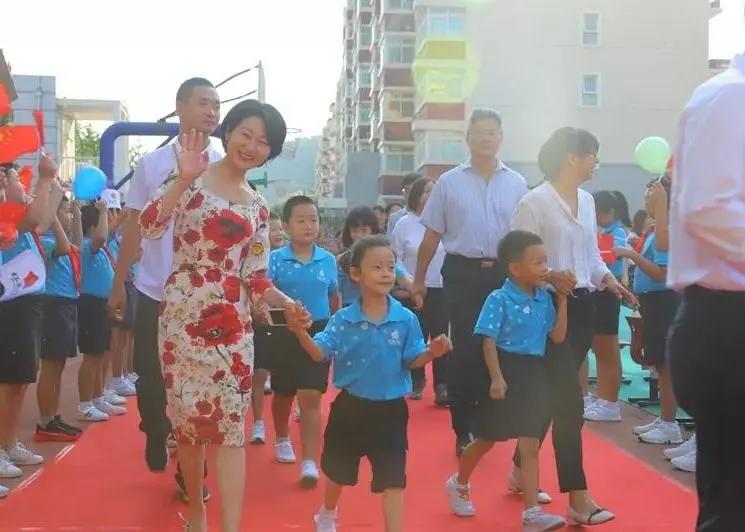 陈淑兰校长,北京红英小学陈淑兰