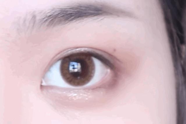 王一博和大张伟戴发带的照片,王一博耍帅大张伟