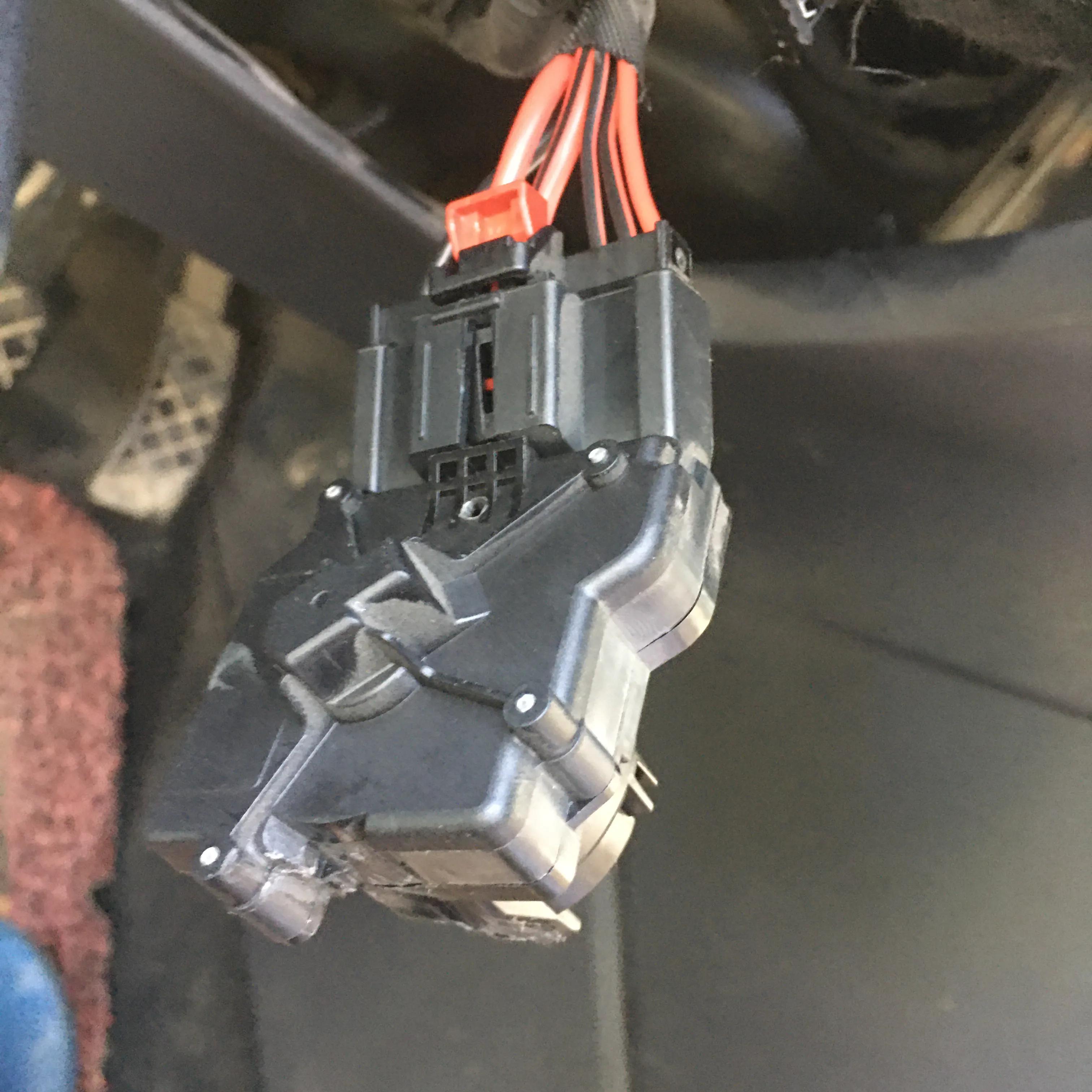 17款新捷达点烟器不好使怎么回事,捷达大灯不亮风机不转点烟器没电