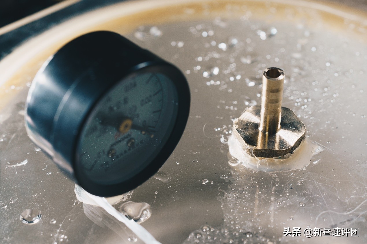 制作水晶滴胶真空机,自制液态硅胶模具