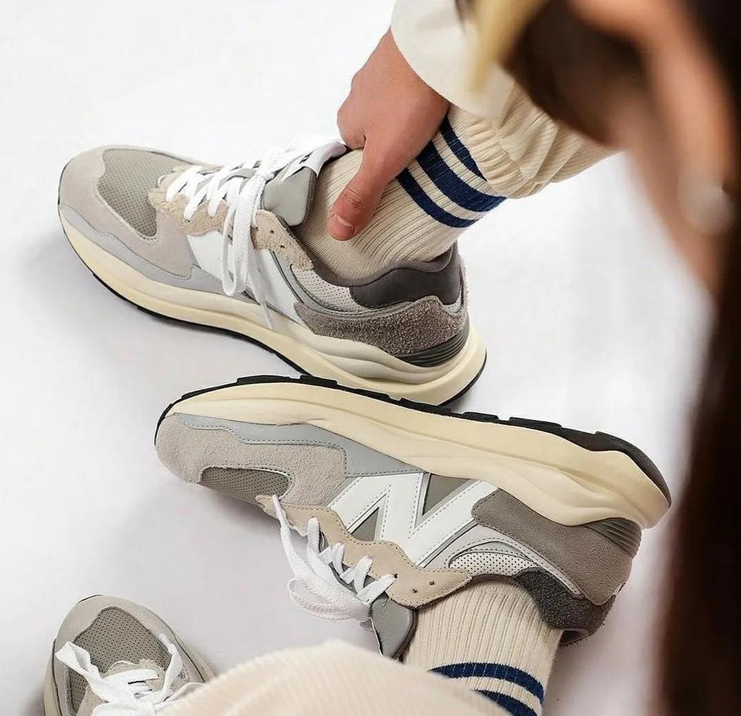 元祖灰鞋子怎么选,元祖灰阿甘鞋