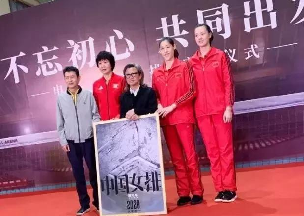 《中国机长》逆袭登顶，怎么样的电影具有逆袭潜质？