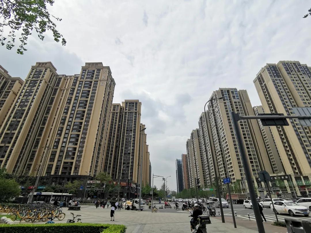 天府一街新晋“一哥”,不完美的“刚需”