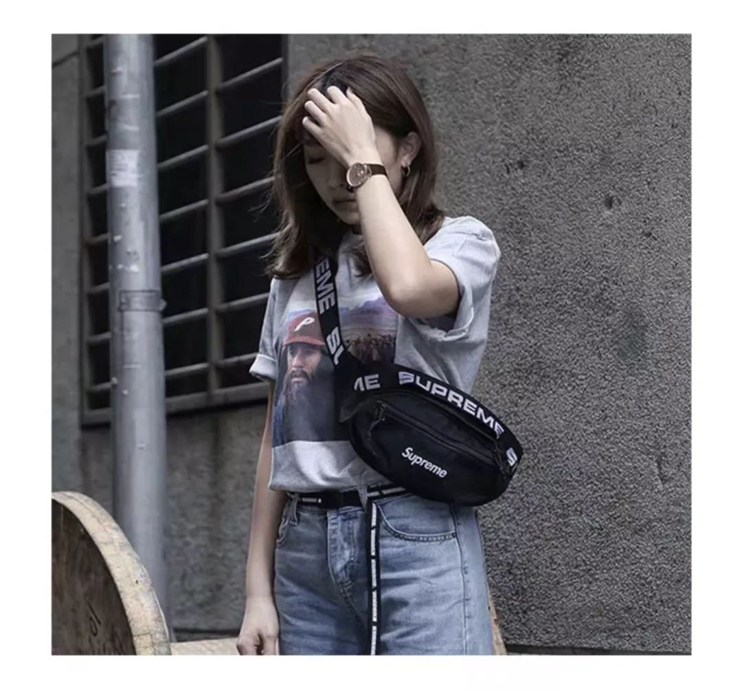 苏明玉开奔驰住楼王房，选包真有点……