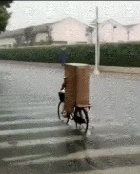 被龙虾夹了一下,手被龙虾的钳子夹了会怎么样