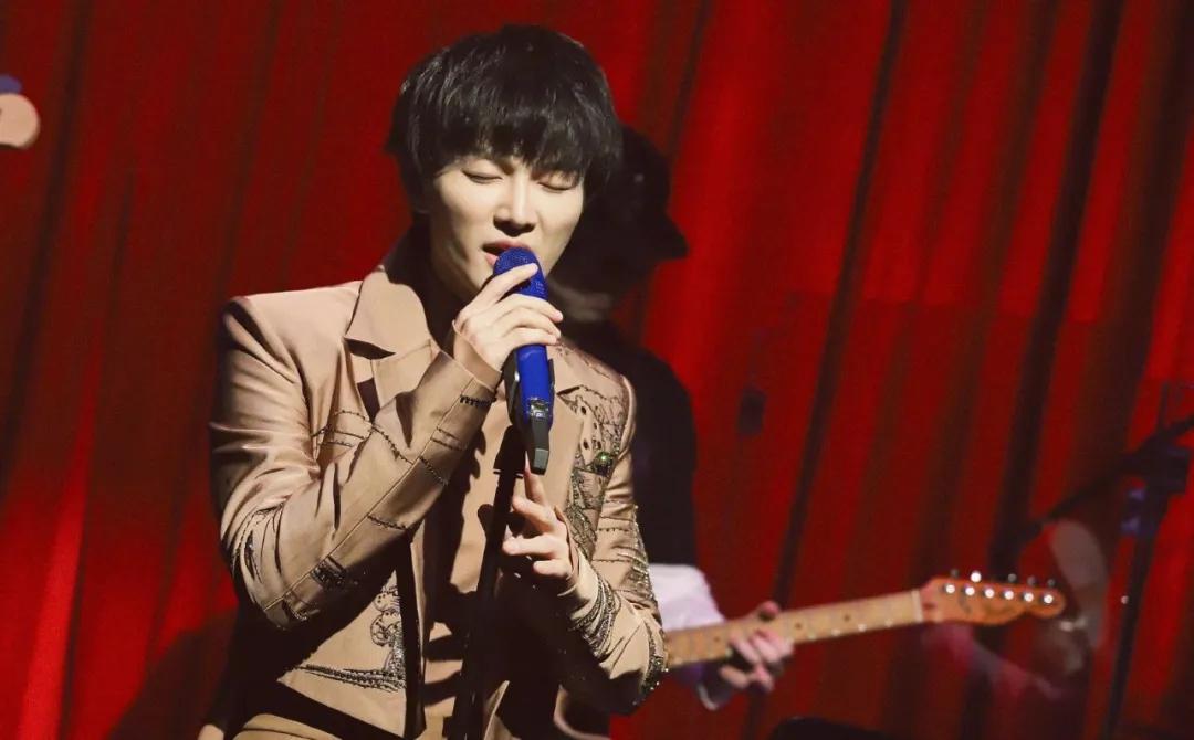 花开无忧周深春晚迅速出圈,陈哲远出圈名场面周深