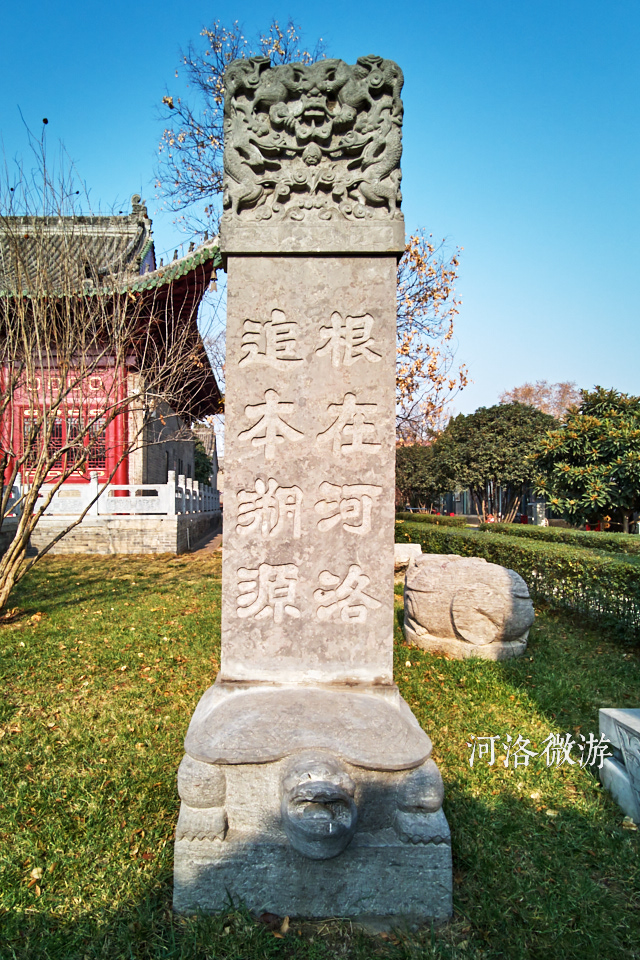 古色古香的大门,庄严气派的中式大门