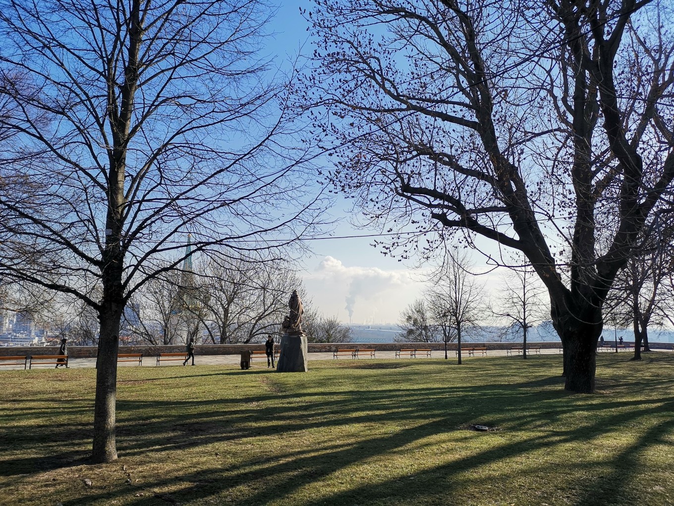 中欧旅游攻略多瑙河,中欧览秀城美食