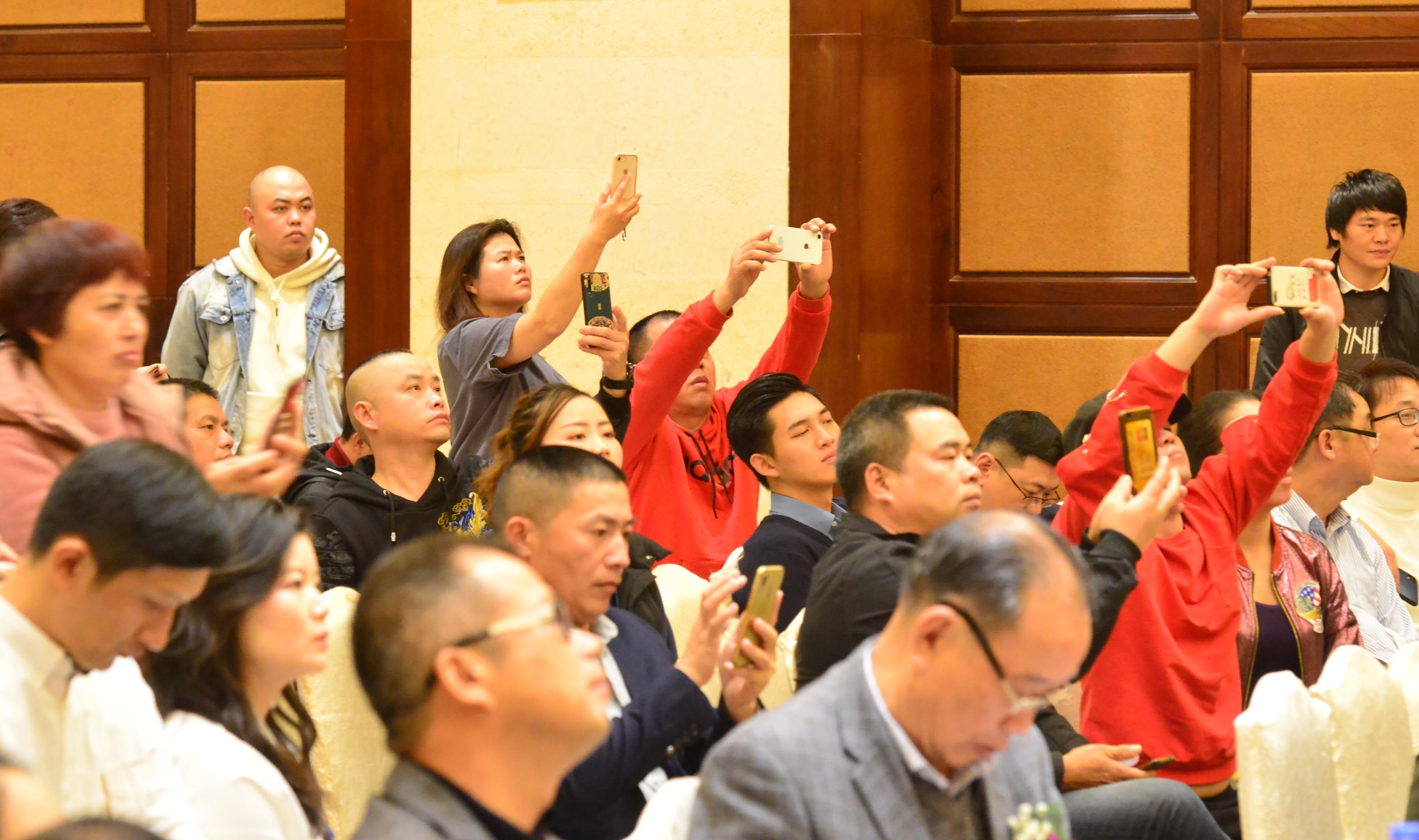 全国茶迷迎来利好消息！这里有顶级专家向您推荐高质量茶王……