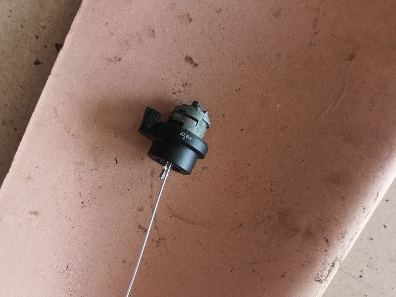 大众速腾钥匙锁座更换视频,大众速腾车遥控器钥匙改装外壳