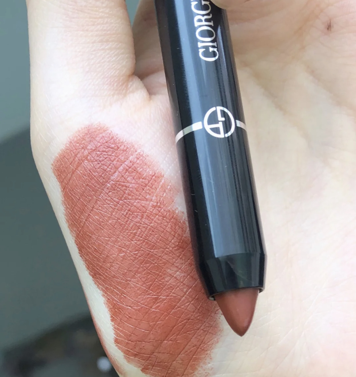 今年口红流行色号品牌,2018黄皮显白牌子口红