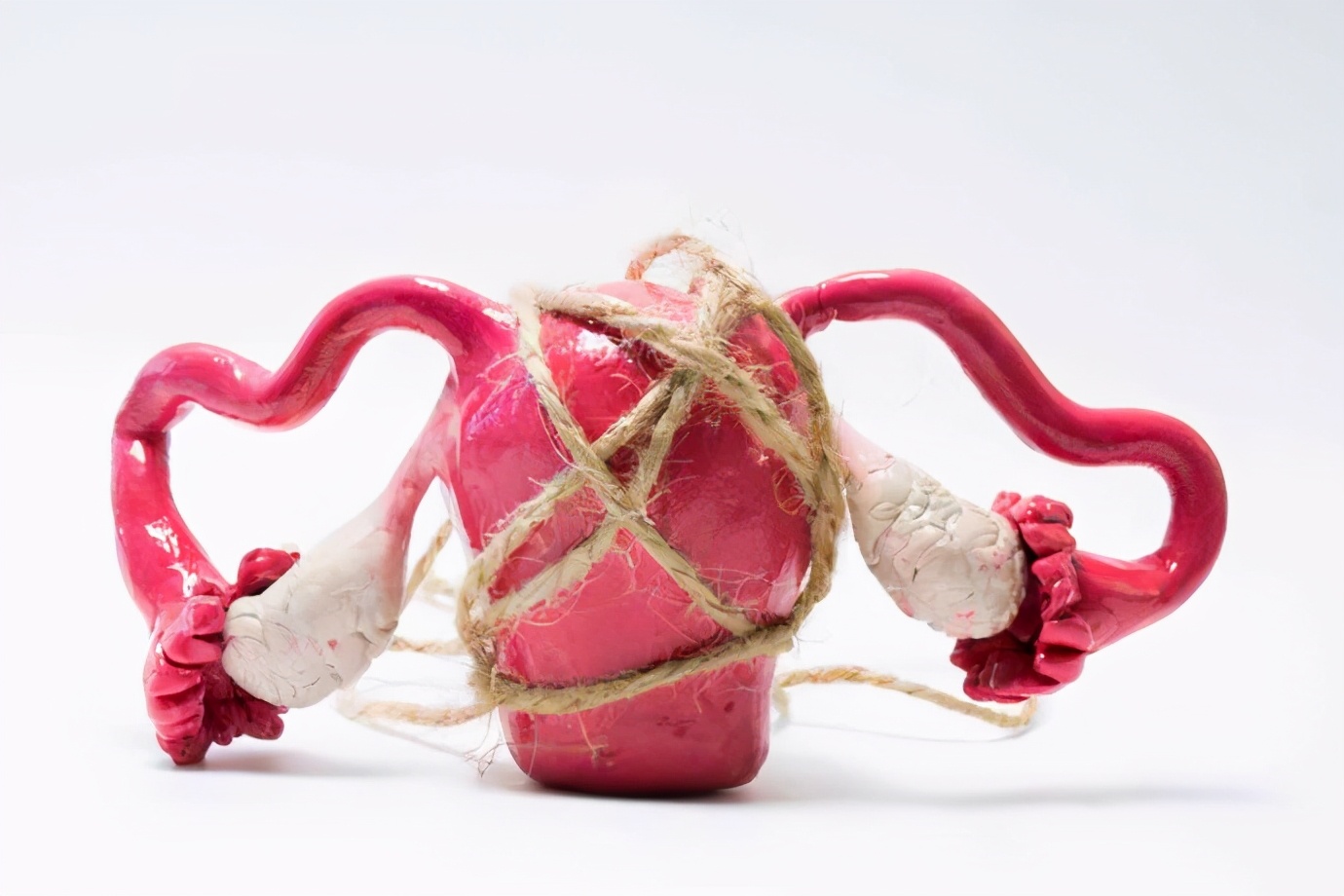 女性月经总提前到来，是怎么回事？希望不是卵巢早衰