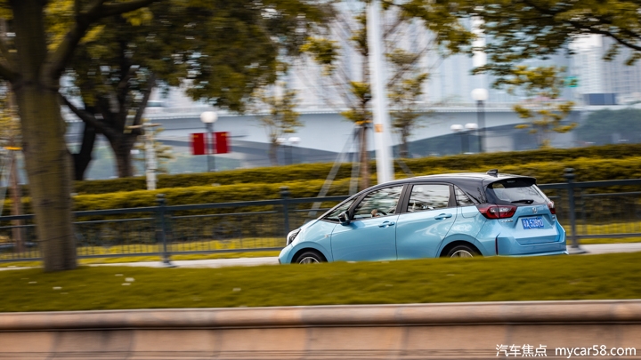 最新平民本田超跑,2020款本田飞度超跑视频