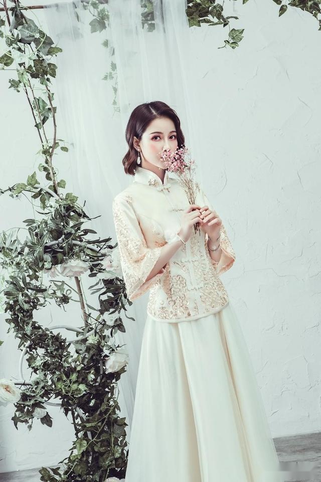 男粉的私信:哺乳期妻子胸脯的成人牙印:“是孩子的,别多想!”