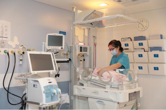 北京和睦家医院资深NICU团队提供一对一护理减少临床问题及后遗症