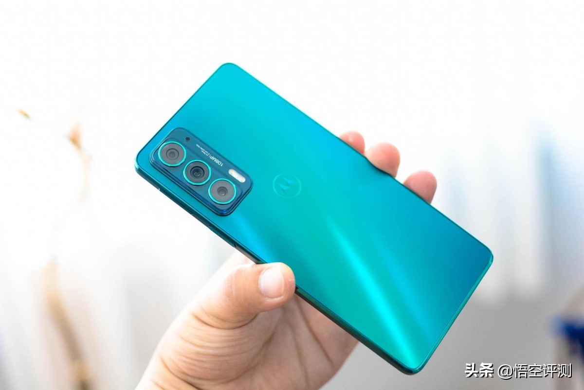 摩托罗拉edge轻奢版高通,摩托罗拉edges5g版屏幕