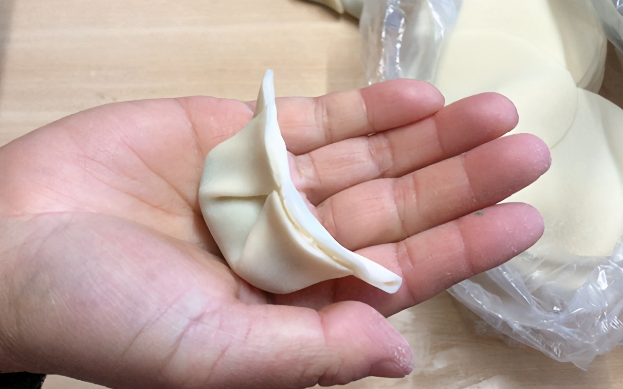 双色花样水饺包法,不会包饺子饺子怎么包才好看