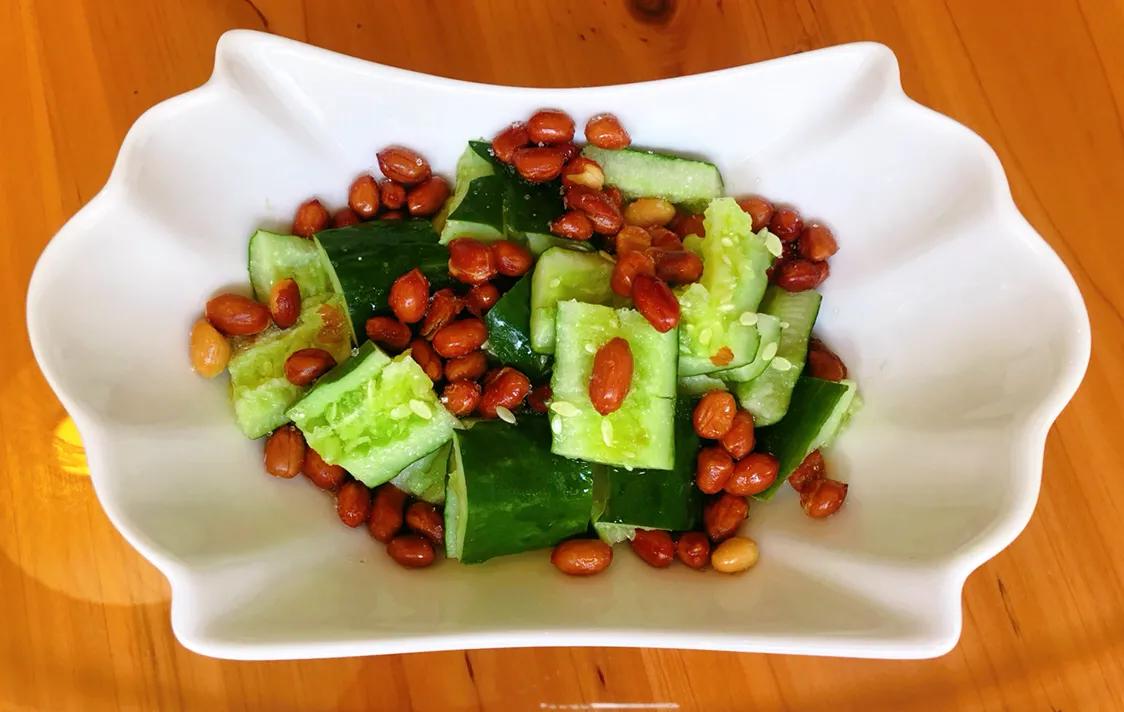 听戏享受这悠闲时光,听戏喝酒自在逍遥