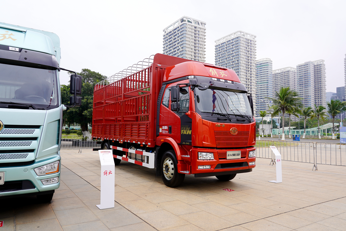 中卡6x2货车7米8,解放j6l领航版载货车