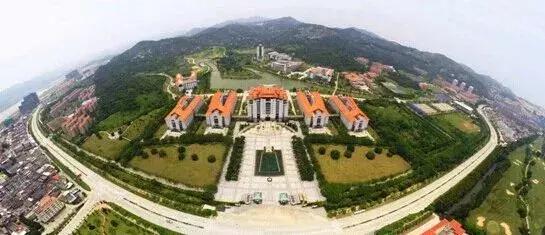 厦门大学每天要上几个小时的课,厦门大学校园到底多大
