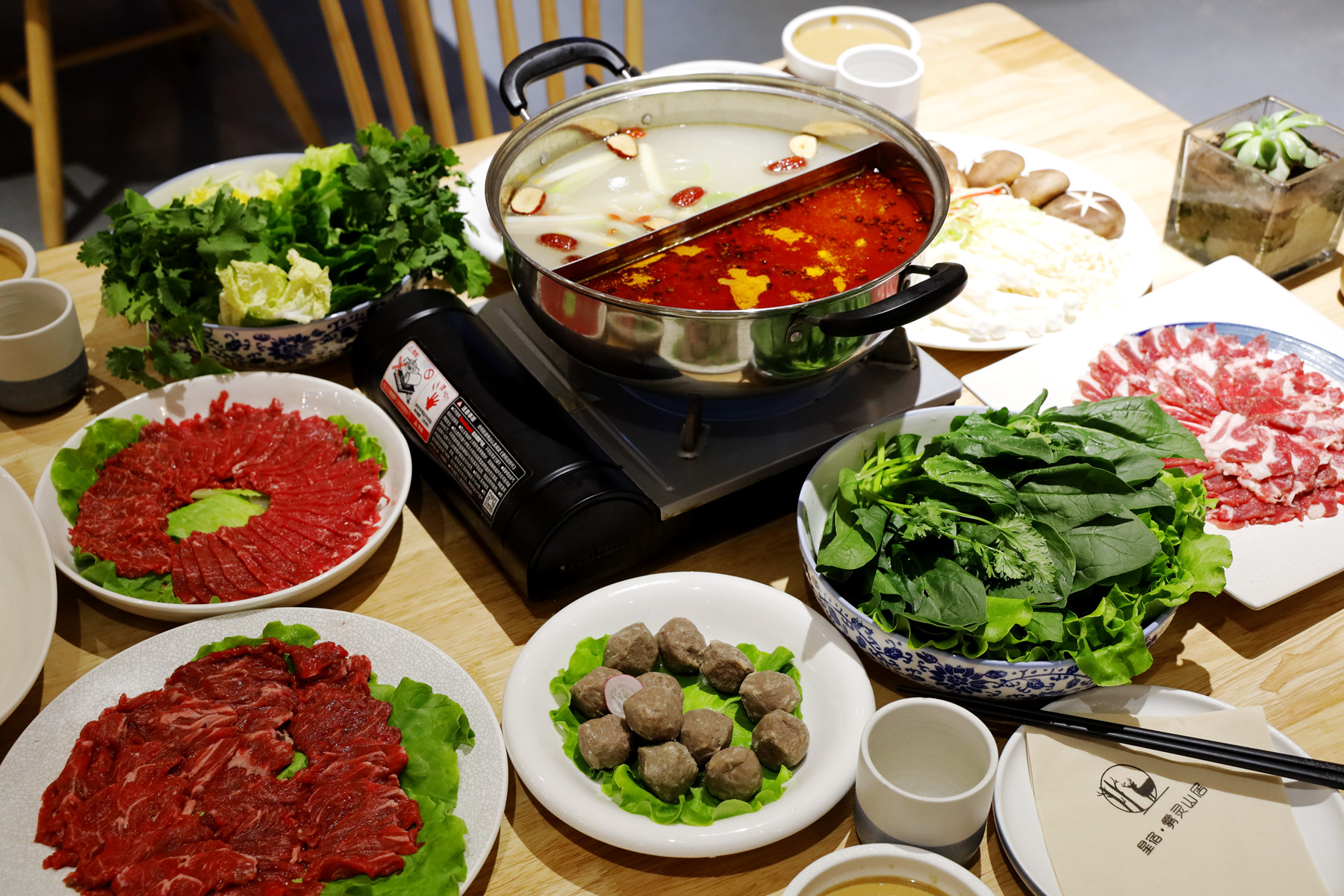 燕山第一峰,这座山高得像什么似的填空