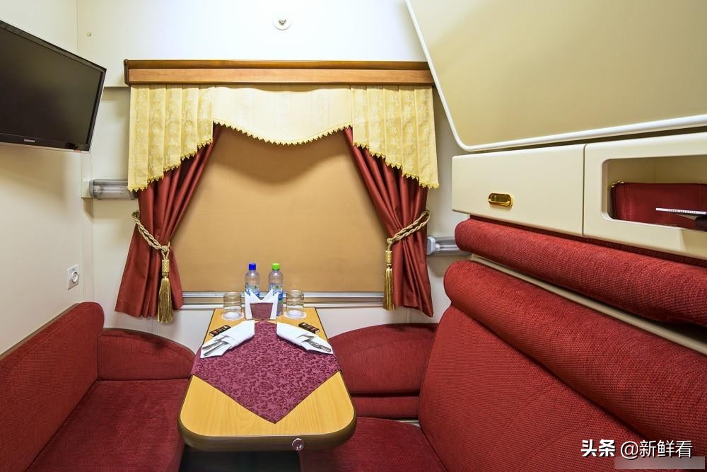 俄罗斯圣彼得堡火车卧铺,莫斯科到圣彼得堡的卧铺车厢怎样