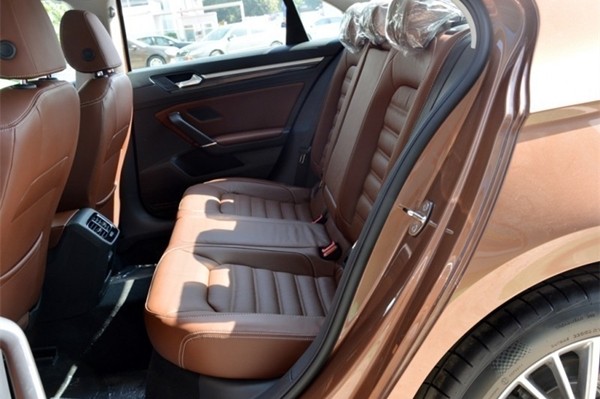 “中国特供”们今年如何?1系倒数,最后一名简直活该!