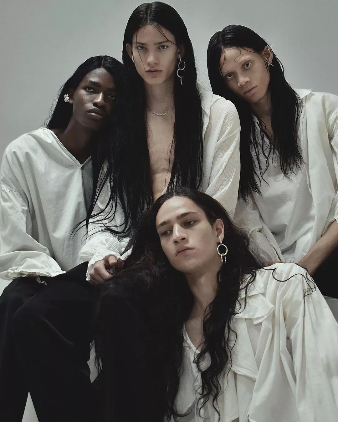 不差钱的女人的特点,为什么那么多人都喜欢佩戴耳环