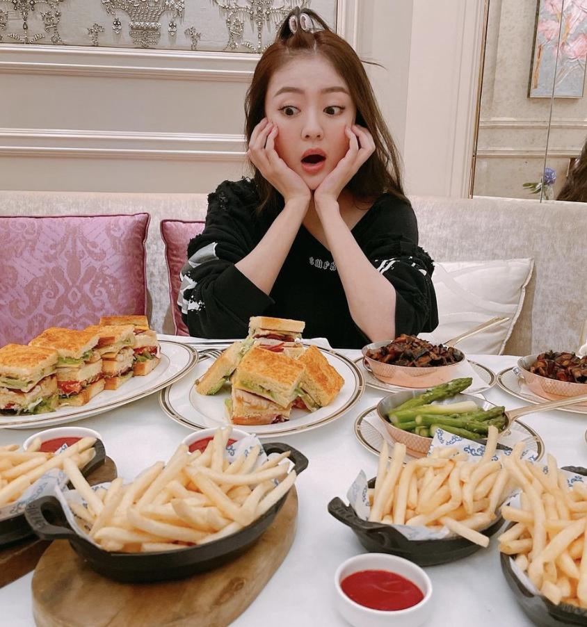 安以轩复工首晒照,安以轩复工照