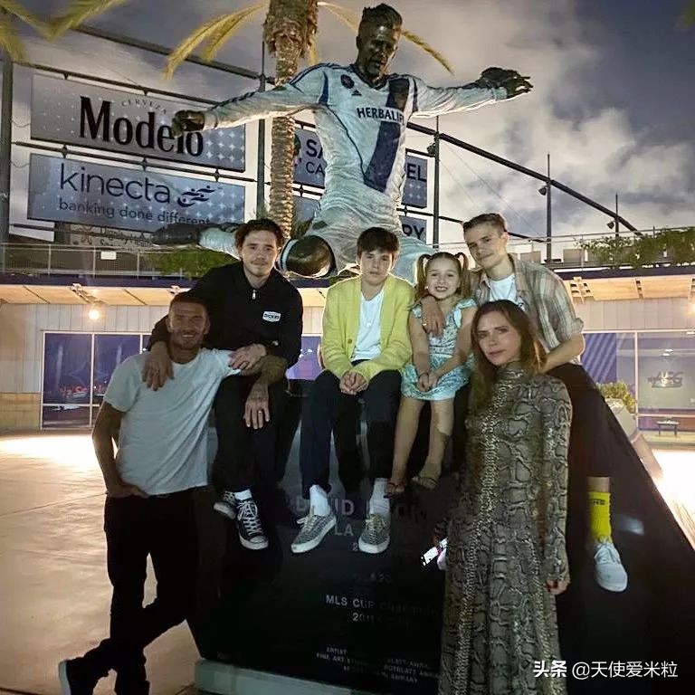 小贝大儿子维多利亚,小贝维多利亚全家照片