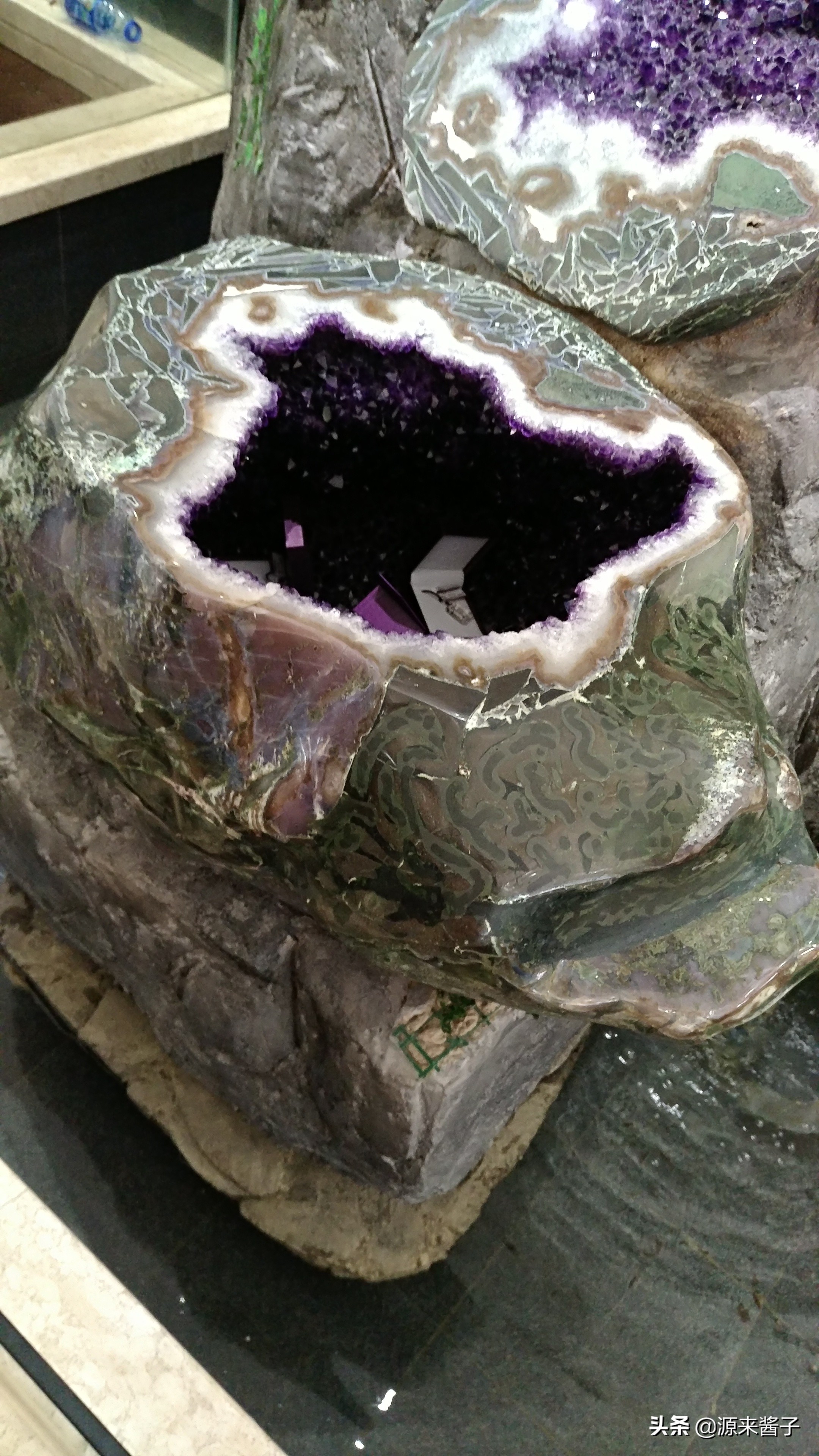 三亚景点有一个水晶石叫什么,三亚天涯海角水晶石