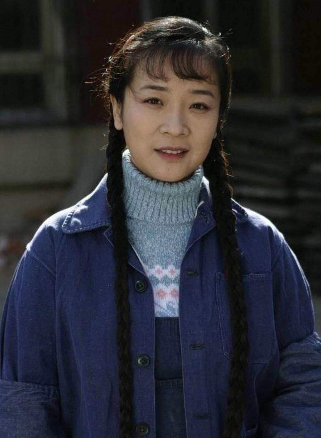 陈小艺有过几次恋情,陈小艺个人资料简介及老公