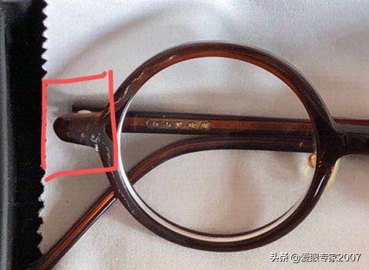 眼镜坏了用哪种胶才能粘好,眼镜坏了修补一下