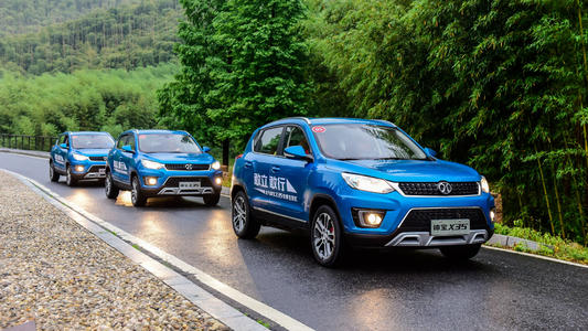 怎么跟车行驶安全,不知道司机怎么开车