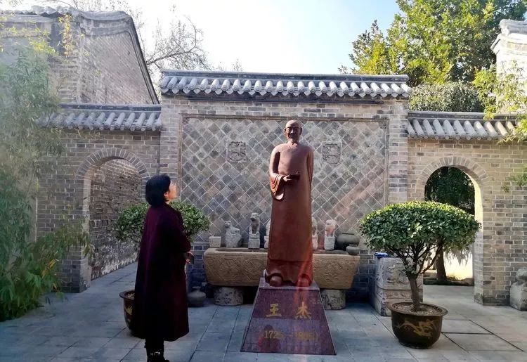 漫随天外云卷云舒原文,漫随天外云卷舒小说