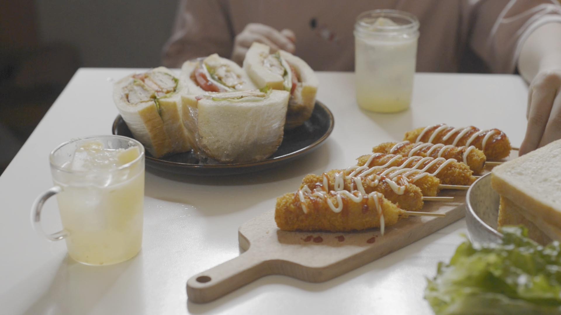 炸鸡排三明治、炸香肠怎么做，炸过的油处理方法