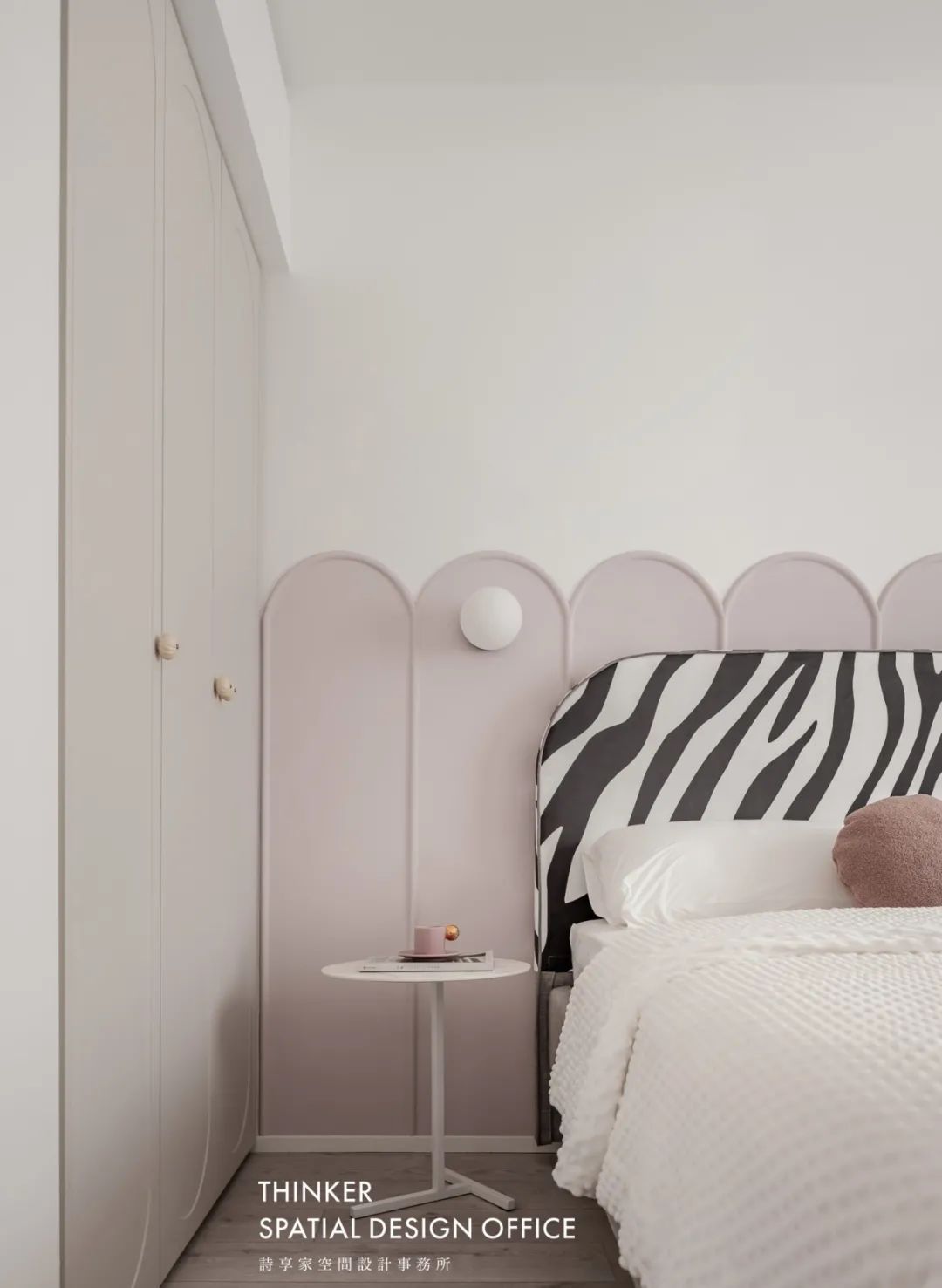 首发丨裹上舒缓奶油色，她的家柔软又高级