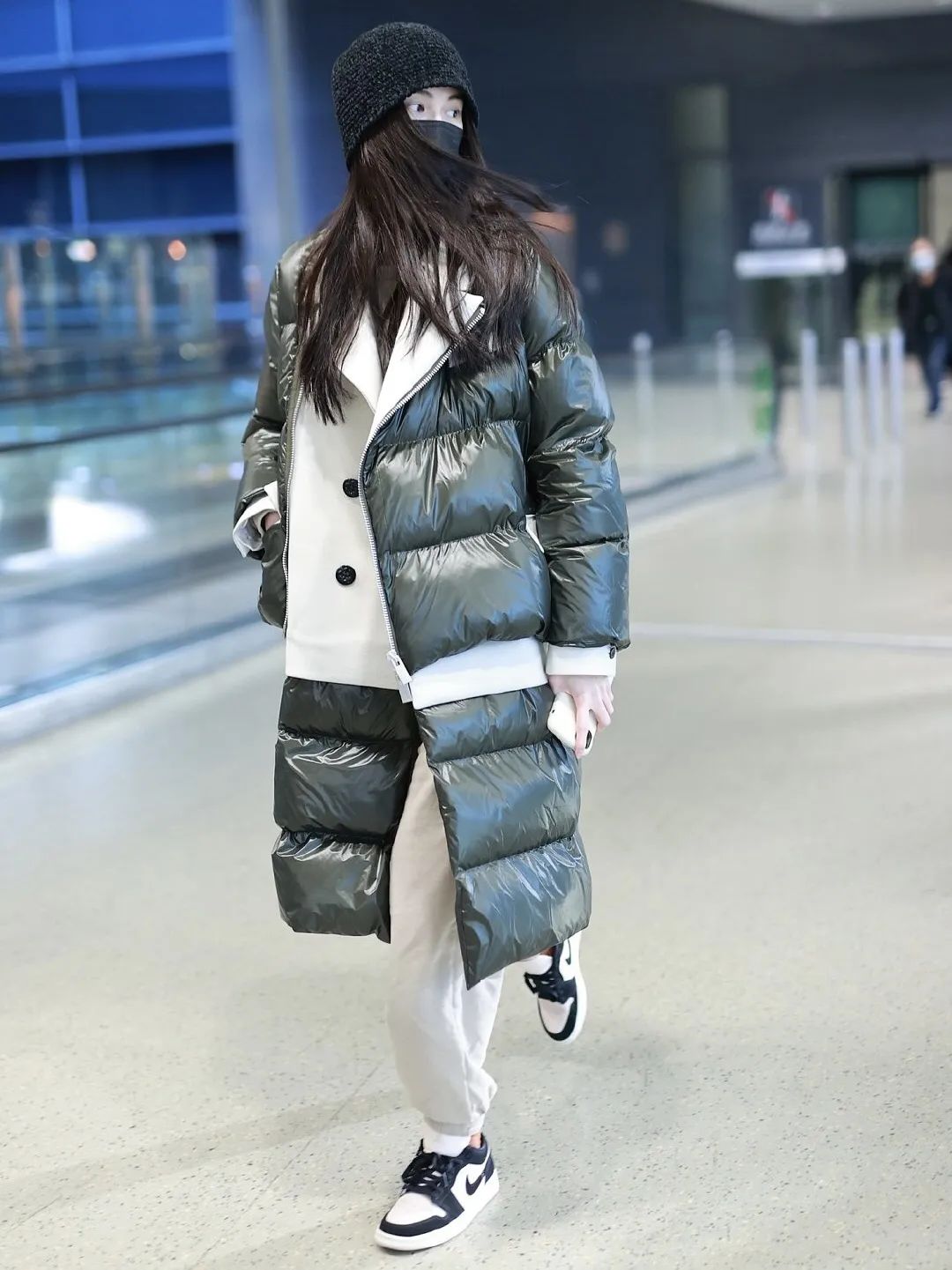 欧阳娜娜同款潮流品牌,欧阳娜娜同款联名卫衣