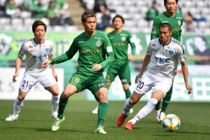 j联赛进球,东京绿茵首发