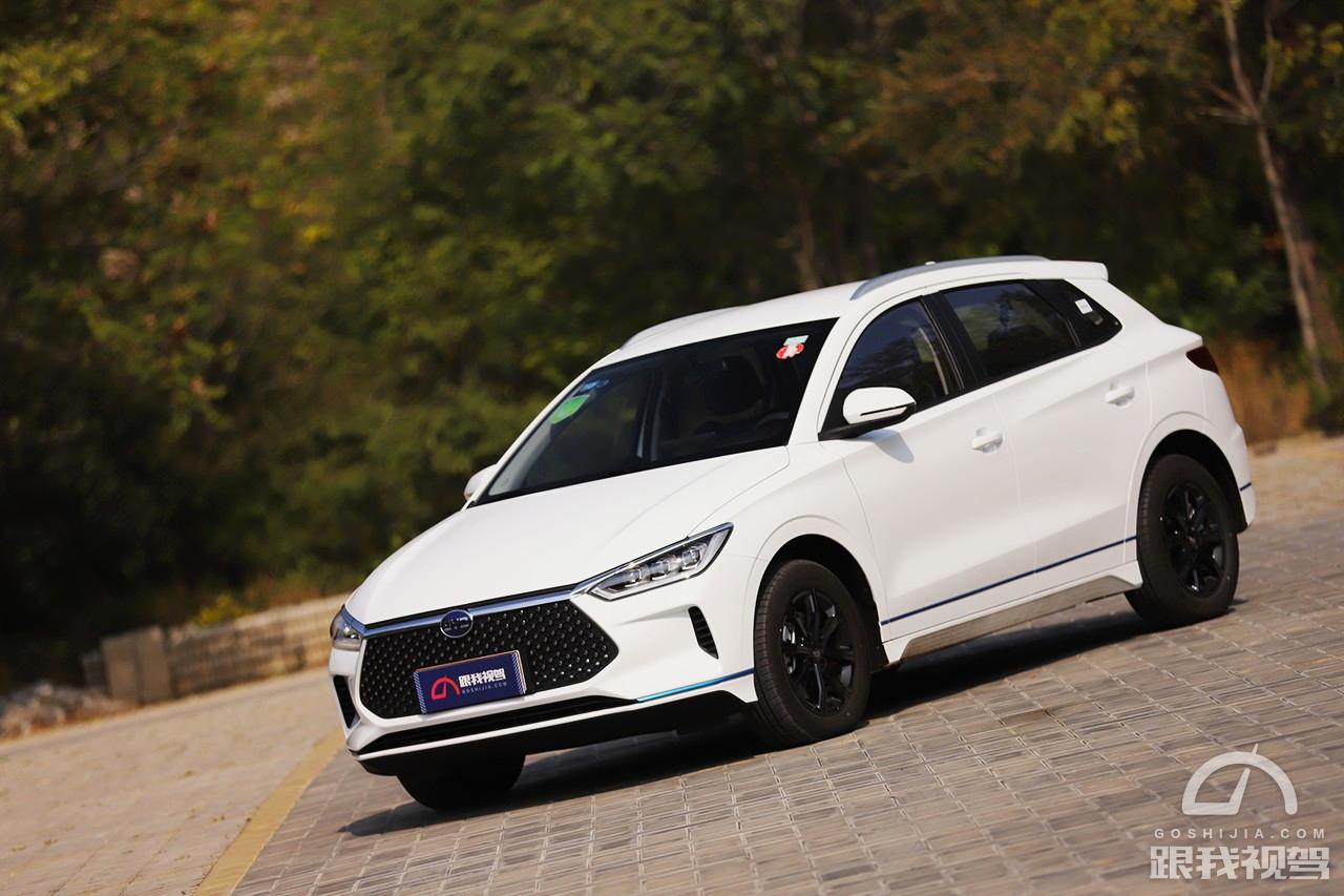 谁说飞度是50万内最好的车,本田飞度和比亚迪e2哪个合算