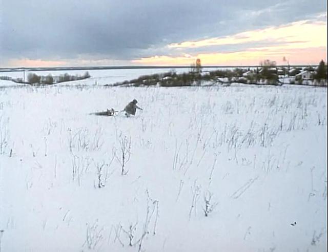 《小偷》：从认窃贼作父到遭受背叛，谈俄罗斯过往伤痛