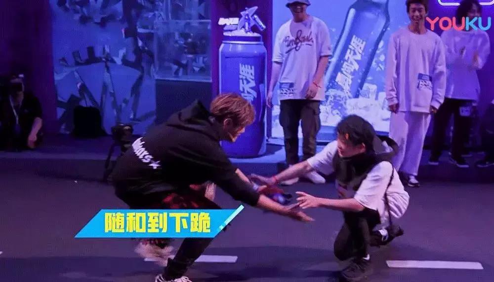 易烊千玺被低估,罗志祥黑暗十年:坚持,比努力更可怕