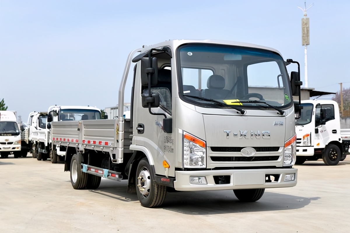 唐骏轻卡金利卡4.2米,唐骏金利卡排半3米7轻卡