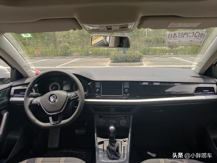 新朗逸500万纪念版上路体验,大众朗逸喜提爱车