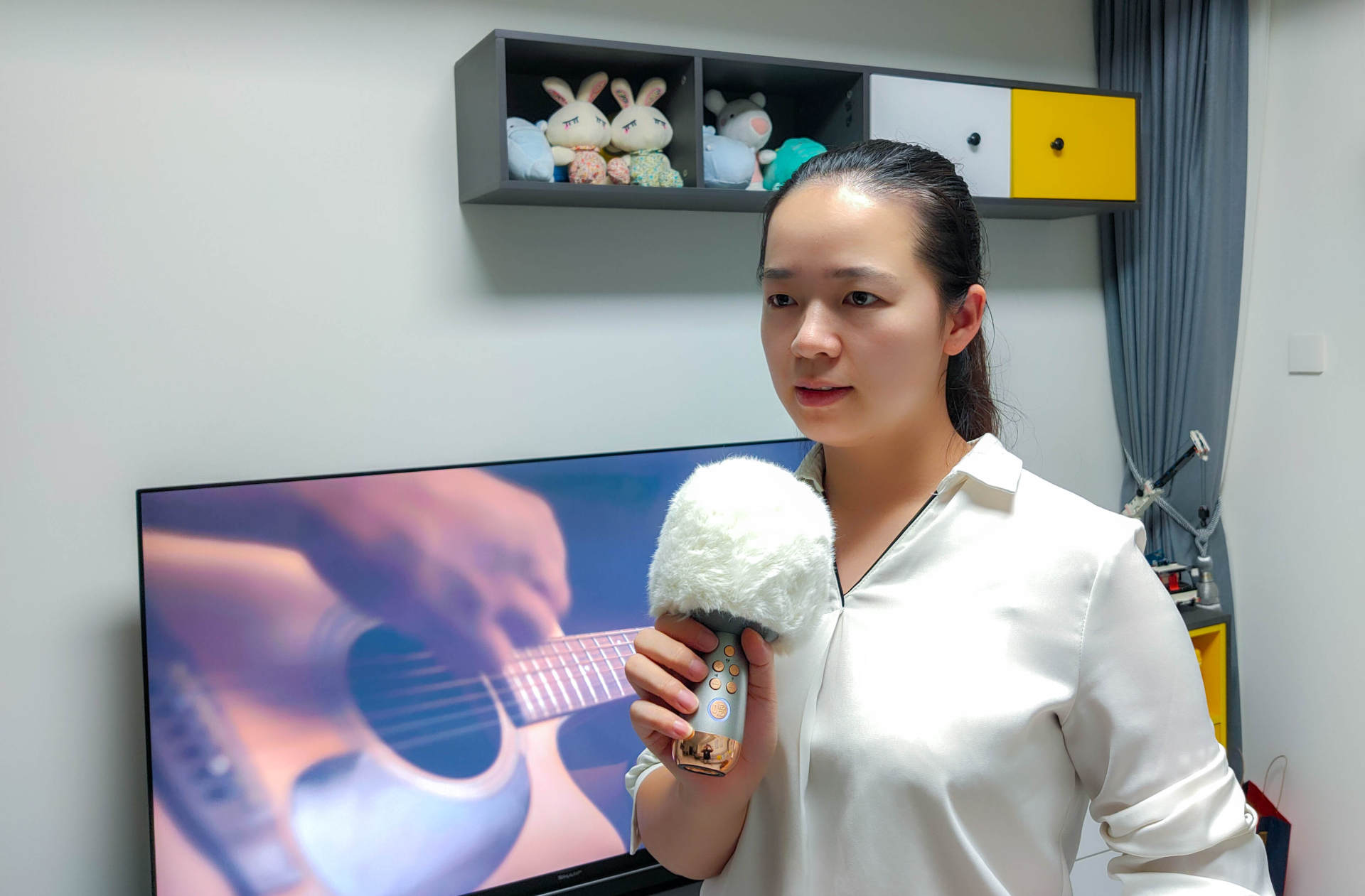 热巴同款，唱吧K歌宝小巨蛋麦克风G2MAX评测：头大声音好+随身KTV