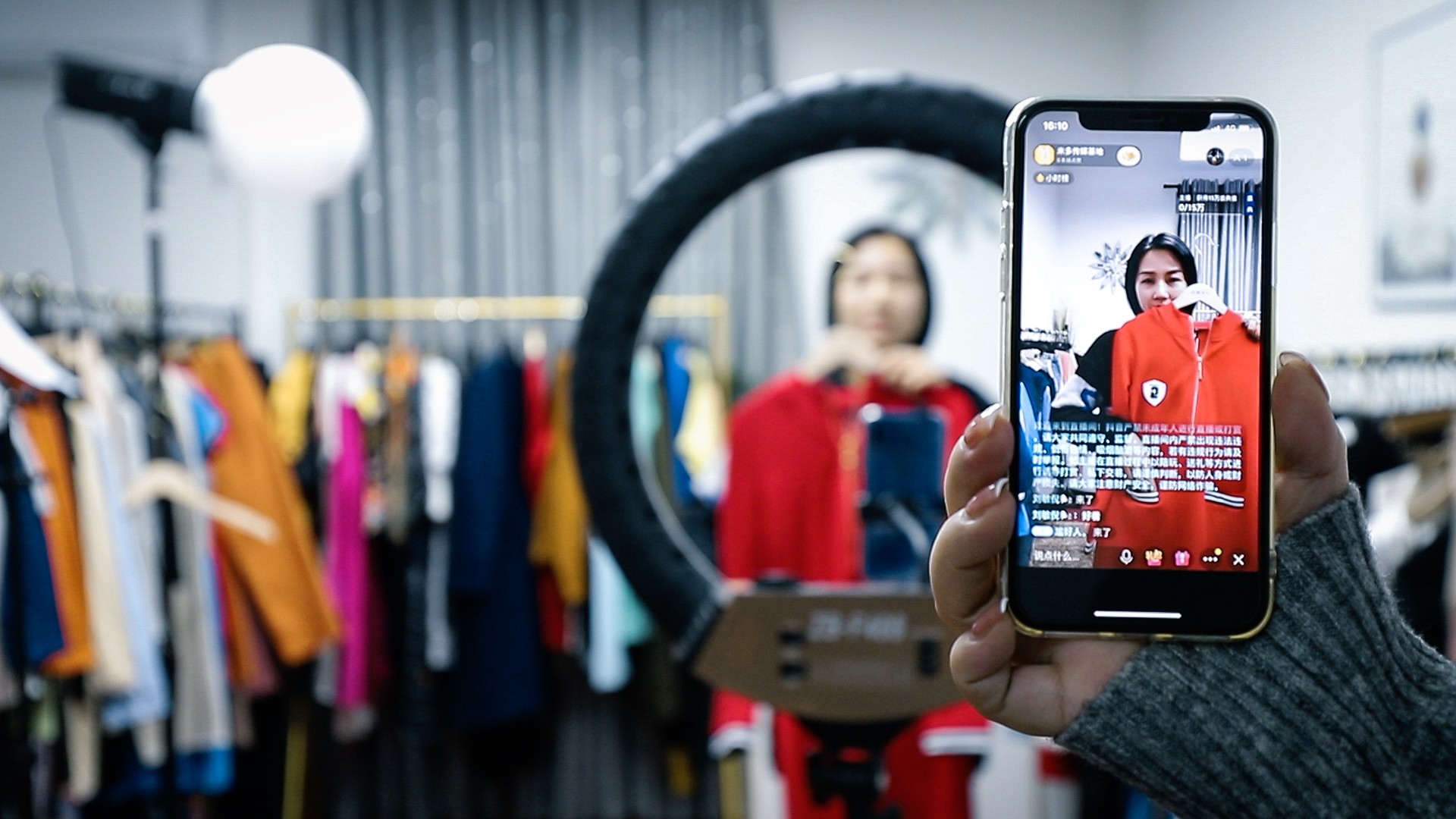 进击的木乐：风云再起，一盘服装产业的百亿棋局