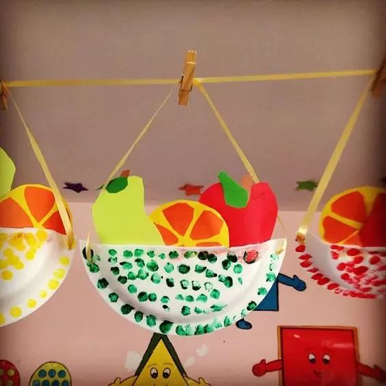 彩色一次性纸盘手工制作幼儿园,蛋糕盘子创意手工彩泥池塘