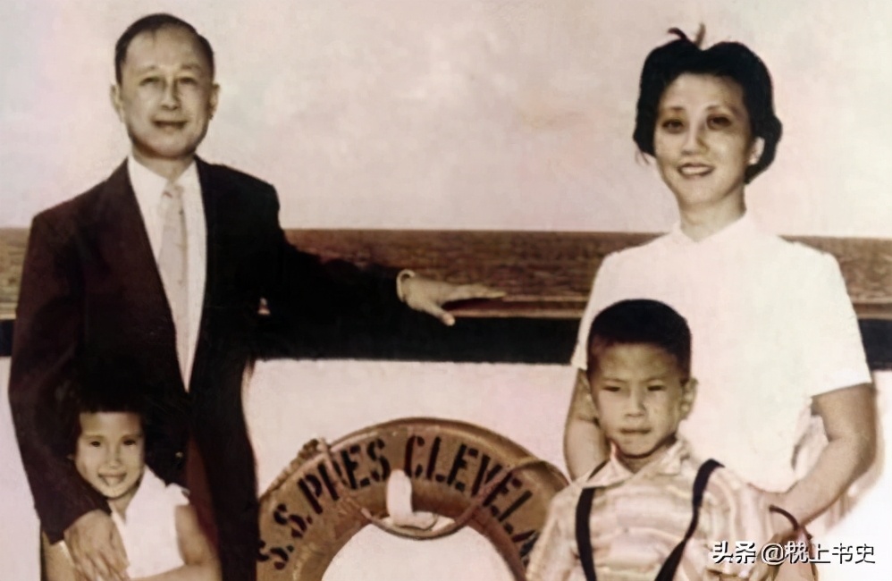 蒋英：为爱追到美国，被他称是“童养媳”，后为他发疯大闹国防部